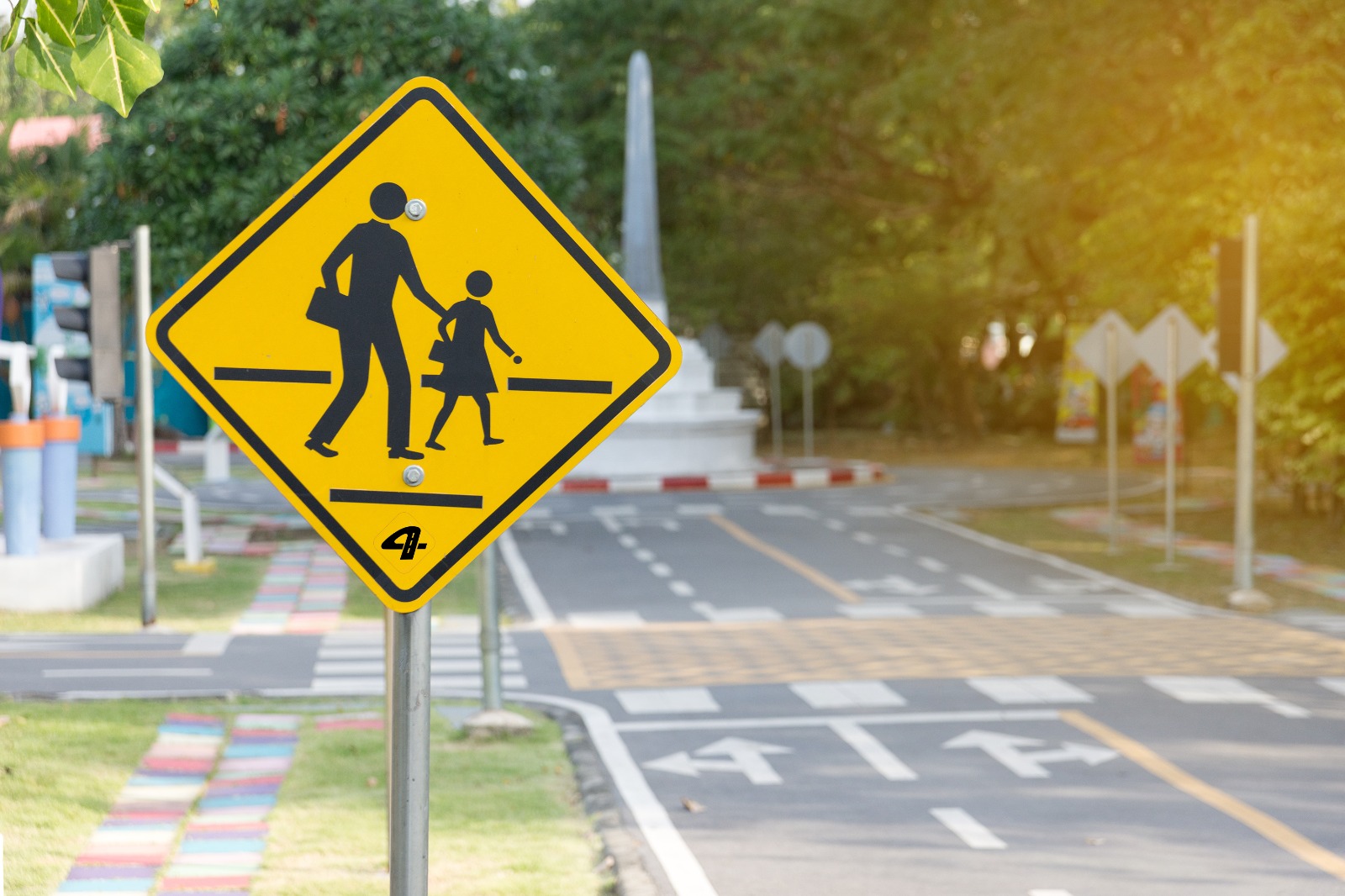 Programa Laço Amarelo: Todos pela segurança no trânsito para pedestres
